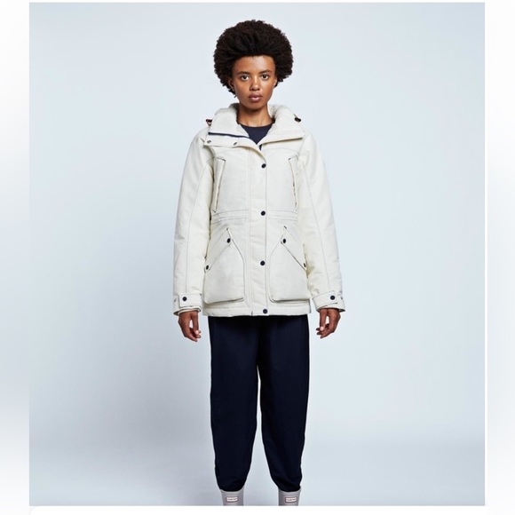 Hunter Jackets & Blazers - Hunter Women's Original
Insulated Field Jacket Cream Size XS